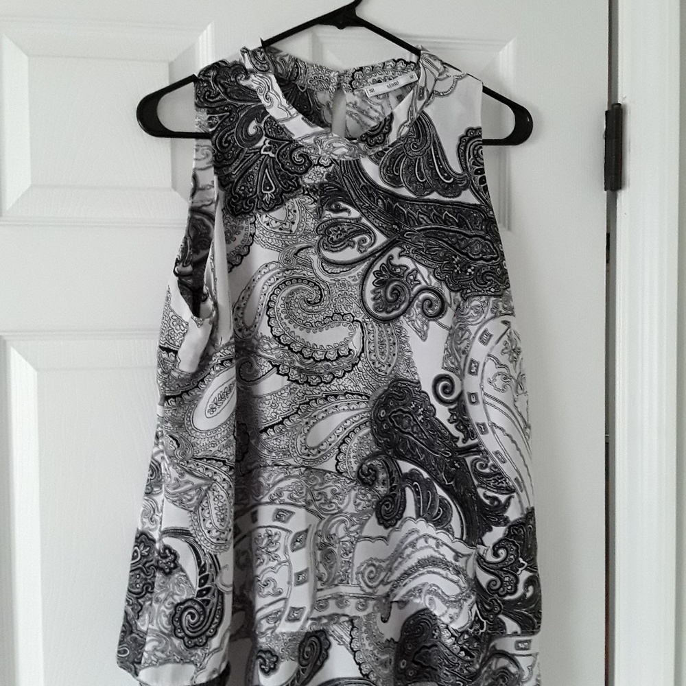 Sioni Sleeveless Blouse